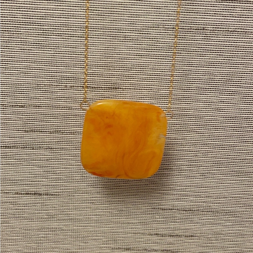 Pendant necklace